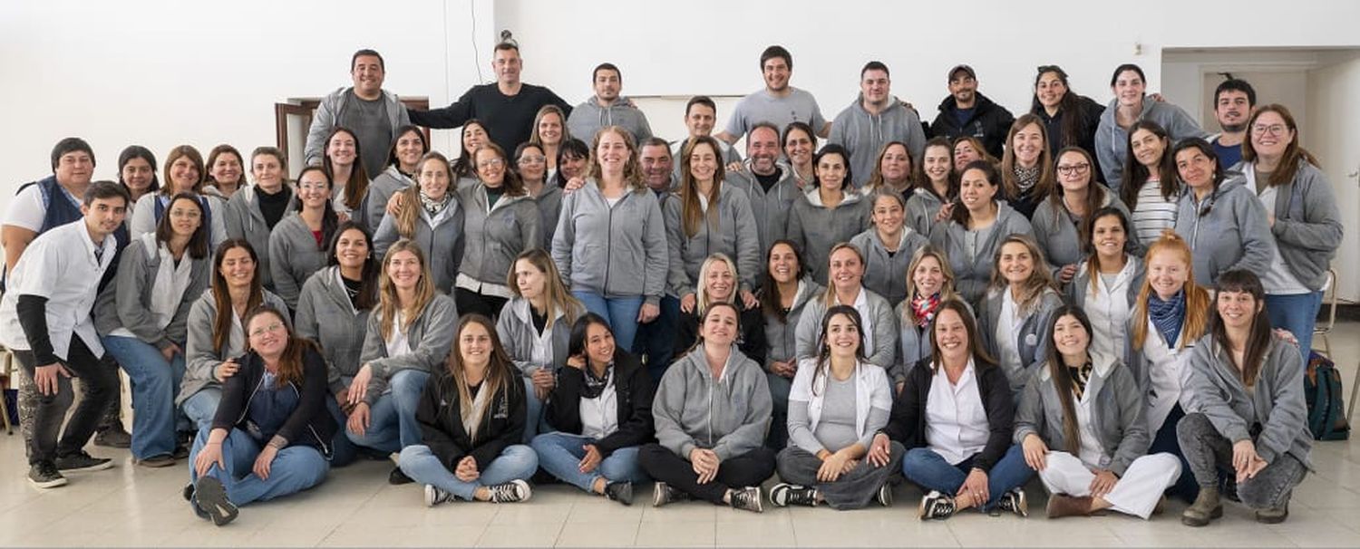 Integrantes del cuerpo docente, técnicos, directivos, administrativos, entre otros, de Lucecitas.