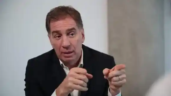 Santilli continúa con su gira y viajará a Corrientes para reunirse con Gustavo Valdés