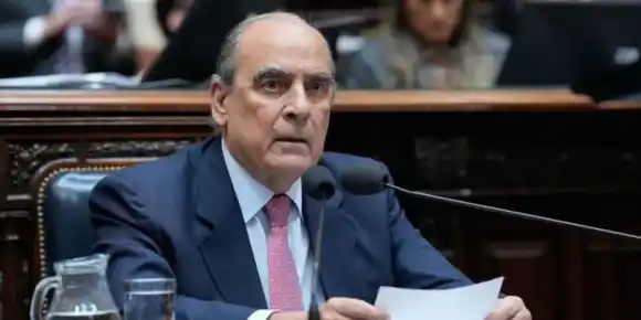 Francos pidió restablecer vínculos con Macri