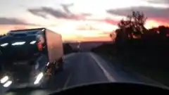 El espeluznante momento que vivió un camionero en plena ruta