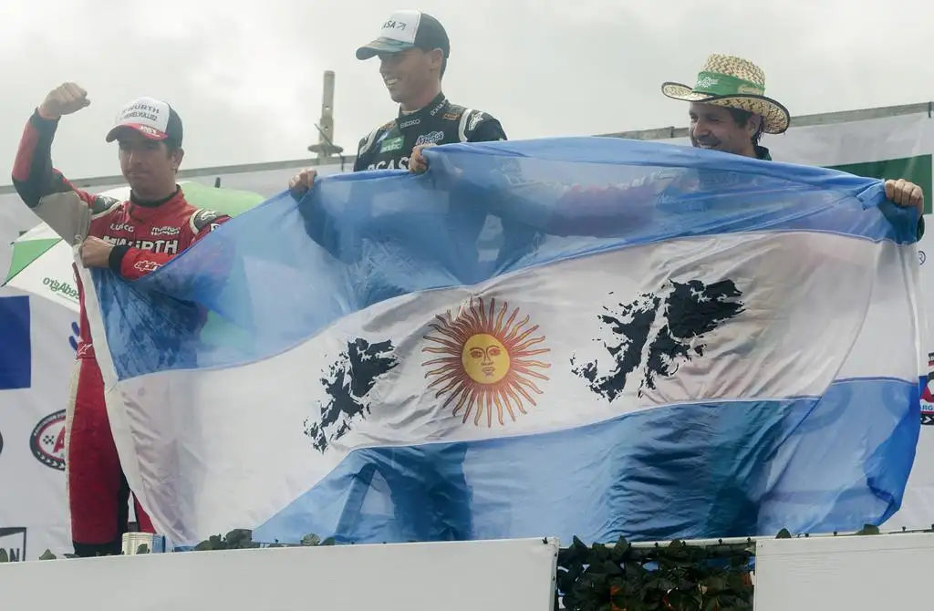 Pernía fue implacable y ganó de punta a punta en San Luis