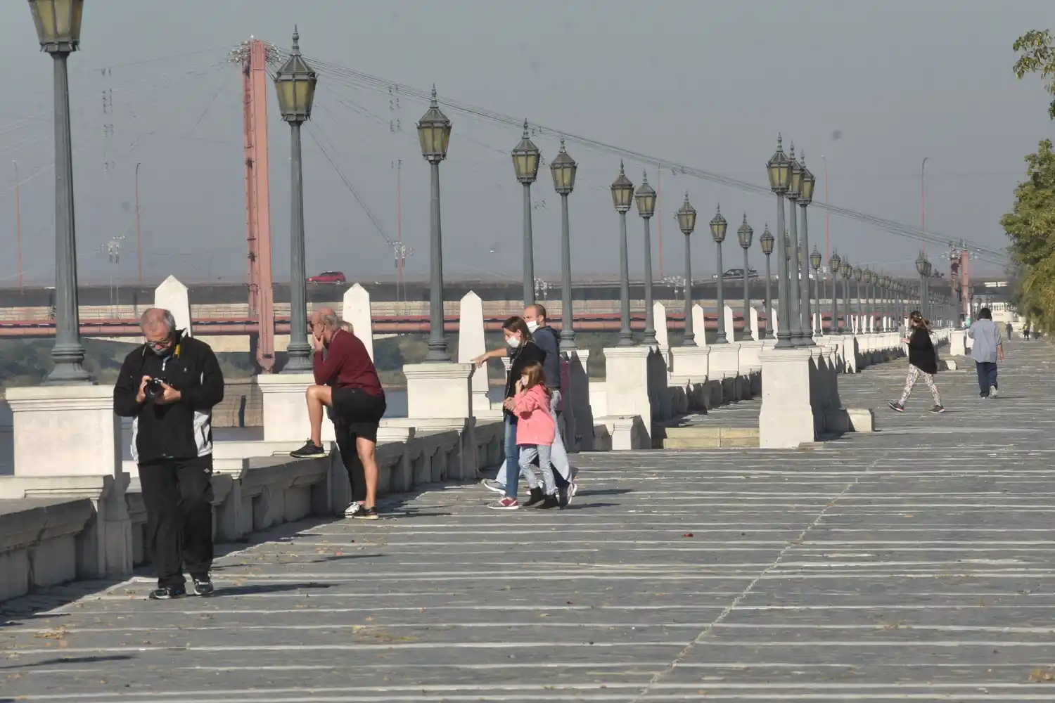 Tras autorizar las caminatas, el gobierno santafesino ratificó el decreto 420