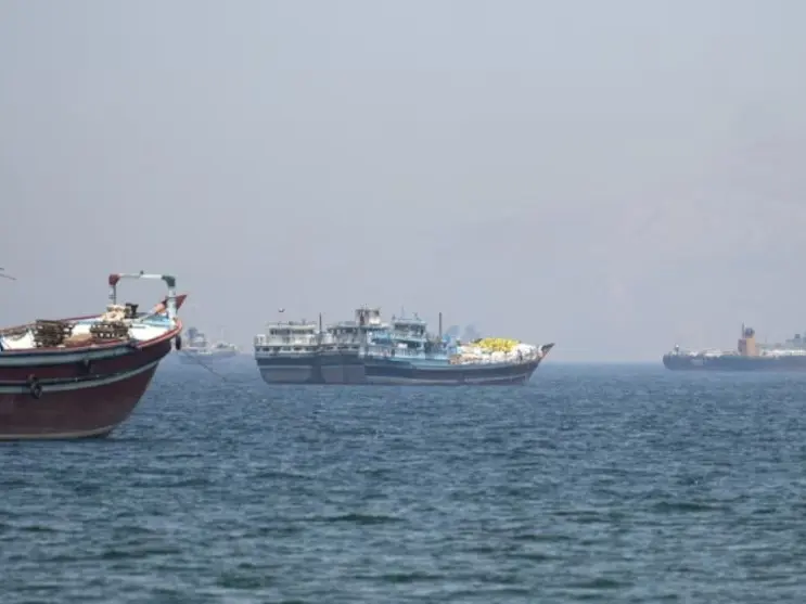 El régimen de Irán no puede romper el bloqueo de EEUU y busca desesperadamente una ruta para proveer a China