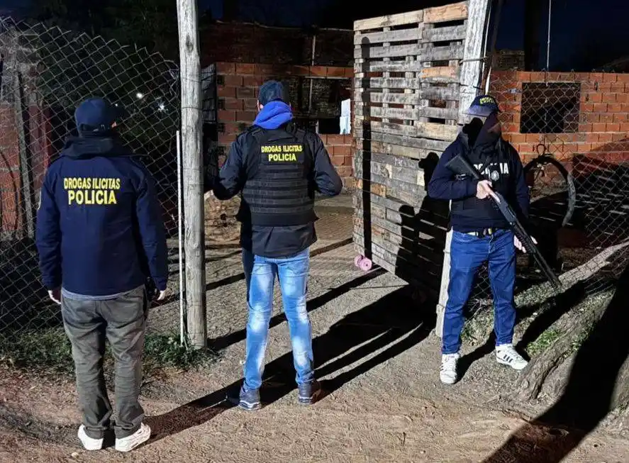 Encontraron cocaína fraccionada y dinero en efectivo