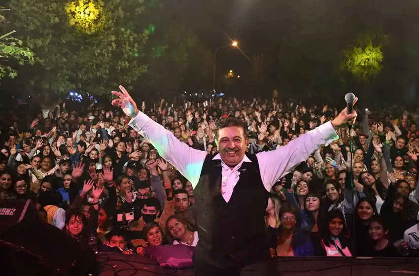 Pirán celebró su 132do. aniversario a pura música