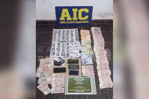 Hallaron 120 envoltorios con cocaína, marihuana, dinero y celulares: hay dos detenidas 