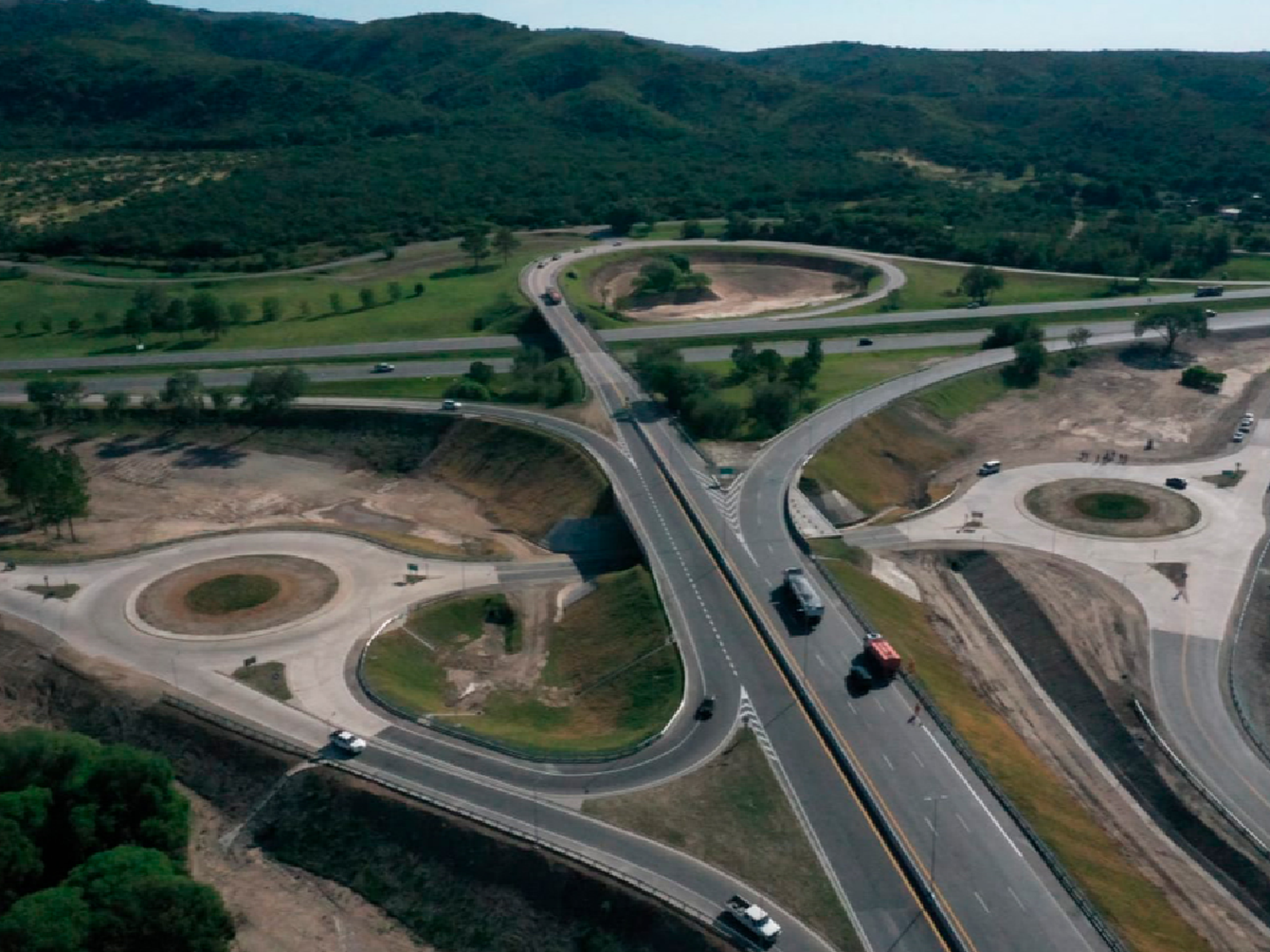 Schiaretti habilitó un nuevo distribuidor entre Ruta 20 y Camino a Falda del Carmen