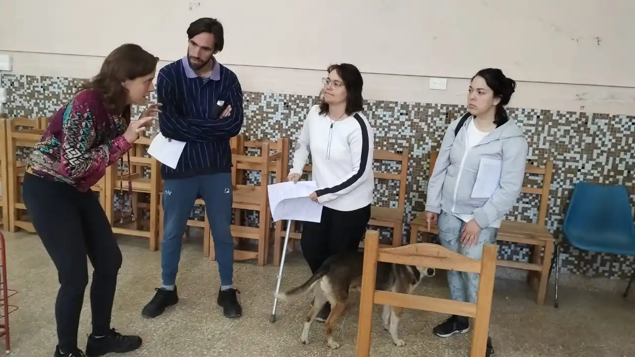 loco suelto obra teatro salud mental - 1