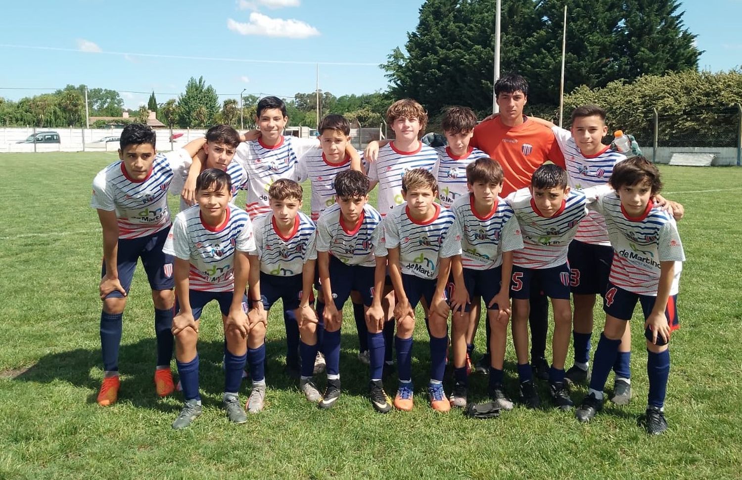 FOTO LIGA TANDILENSE DE FÚTBOL La Octava de Ferro ganó ambos torneos de su categoría.