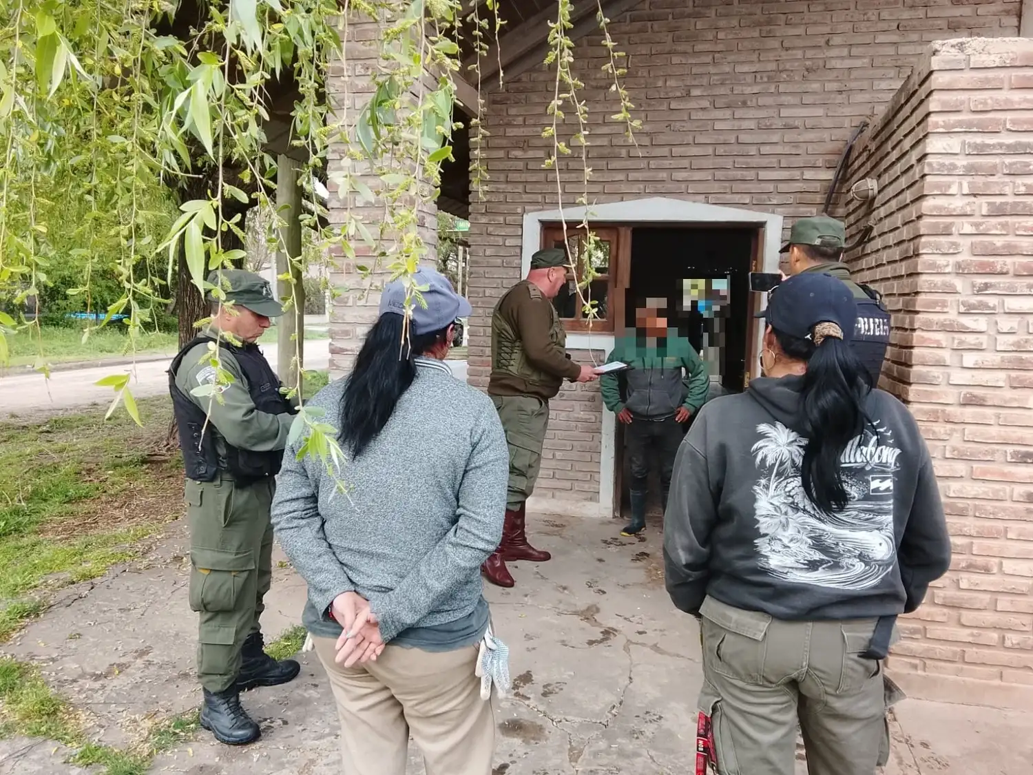 Amenazas calificadas: los Pumas secuestraron celulares y municiones durante un allanamiento - 3
