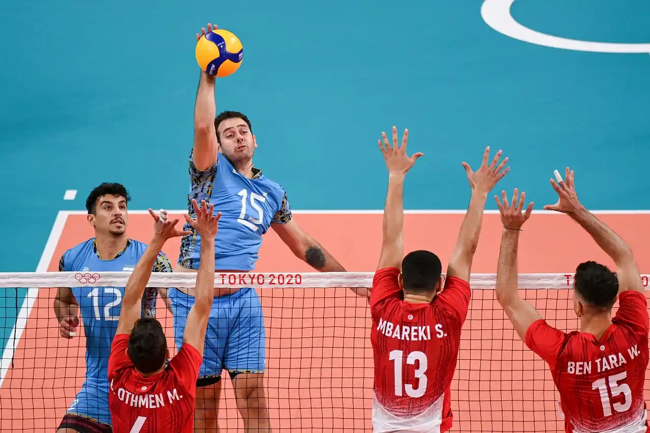 Voley: Argentina lo dio vuelta ante Túnez y mantiene sus chances de clasificación