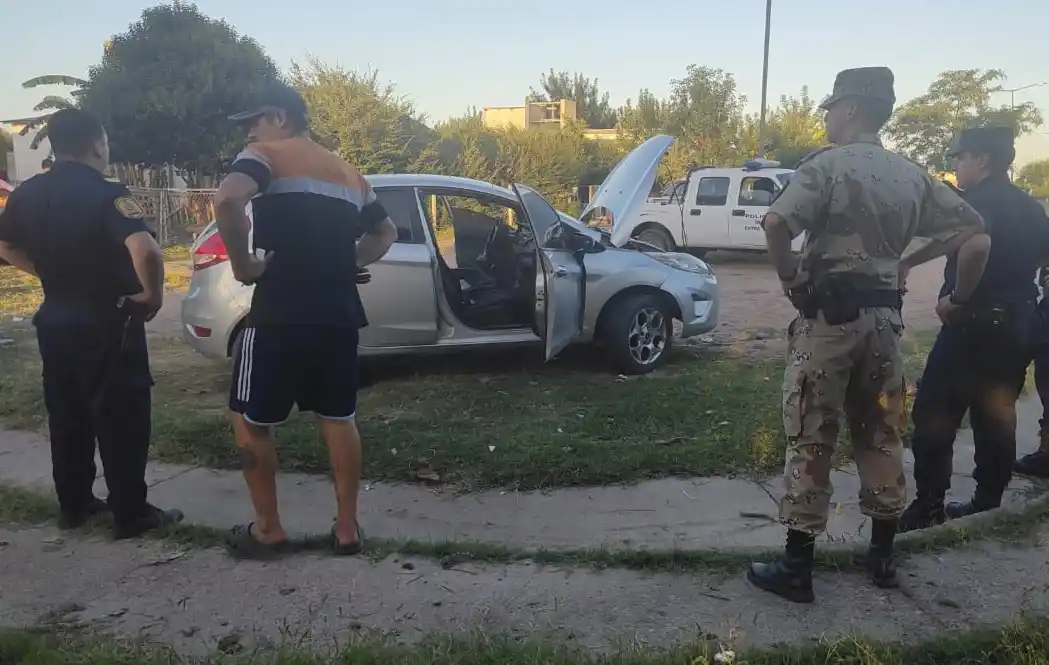 Secuestraron en el Barrio Toto Irigoyen un vehículo que había sido robado en Buenos Aires