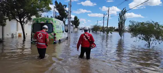 Cinco tandilenses voluntarios de la Cruz Roja brindan asistencia en la catástrofe de Bahía