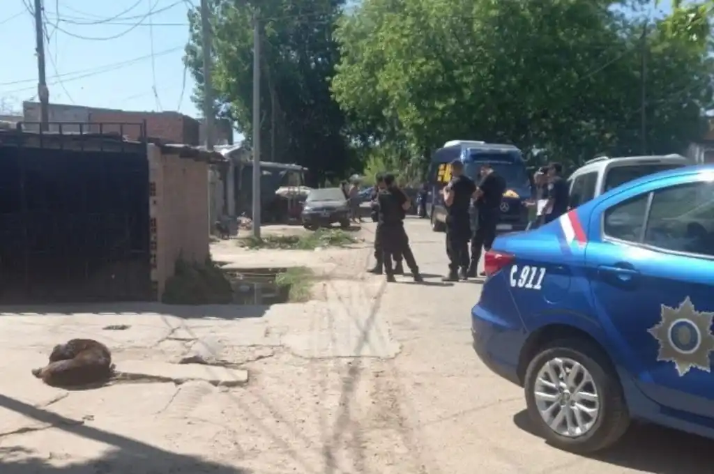 Rosario: hallaron a un hombre atado a una silla y con un disparo en la cabeza