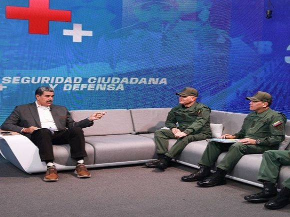 Maduro anuncia que Venezuela avanza en su sistema de defensa integral