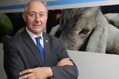 Un vecino de Cuchilla Redonda pretende dirigir la Organización Mundial de Salud Animal