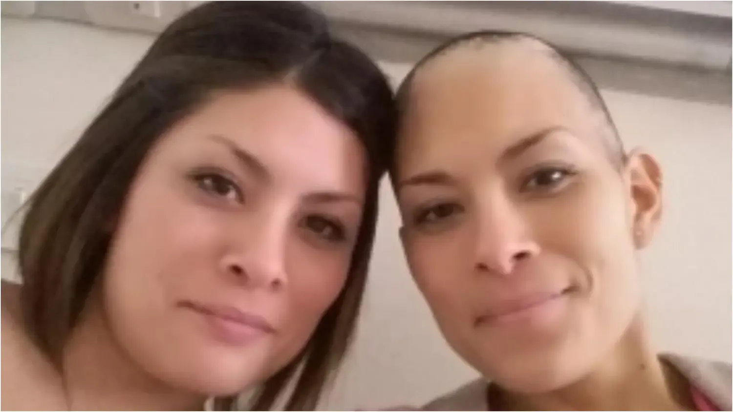 Gisele y Elizabeth, su gemela y donante.