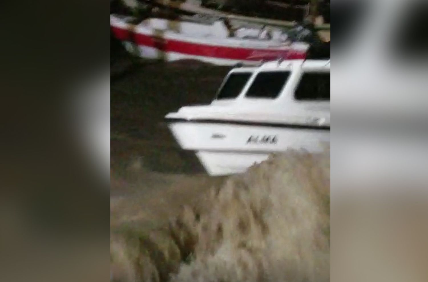 Nuevas e impactantes imágenes de la tormenta en un embarcadero