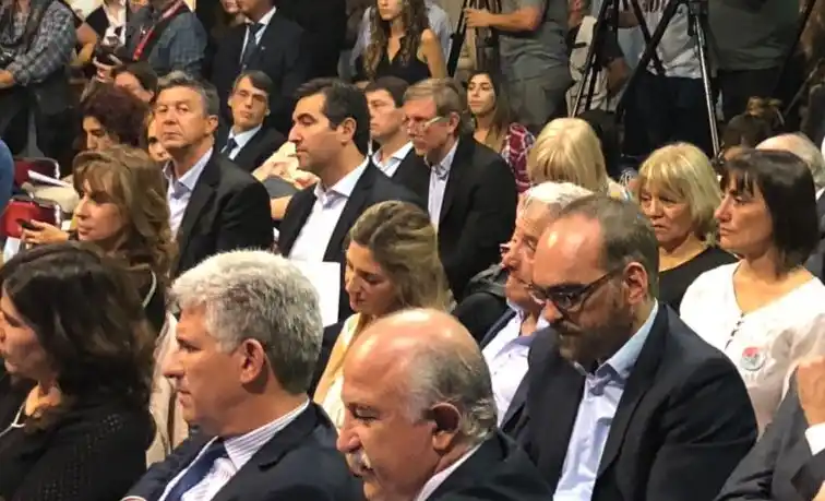 Justicialistas piden explicaciones sobre la deuda y cuentas off shore