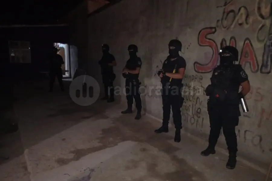 Un detenido y tres vehículos secuestrados en importantes allanamientos durante la madrugada