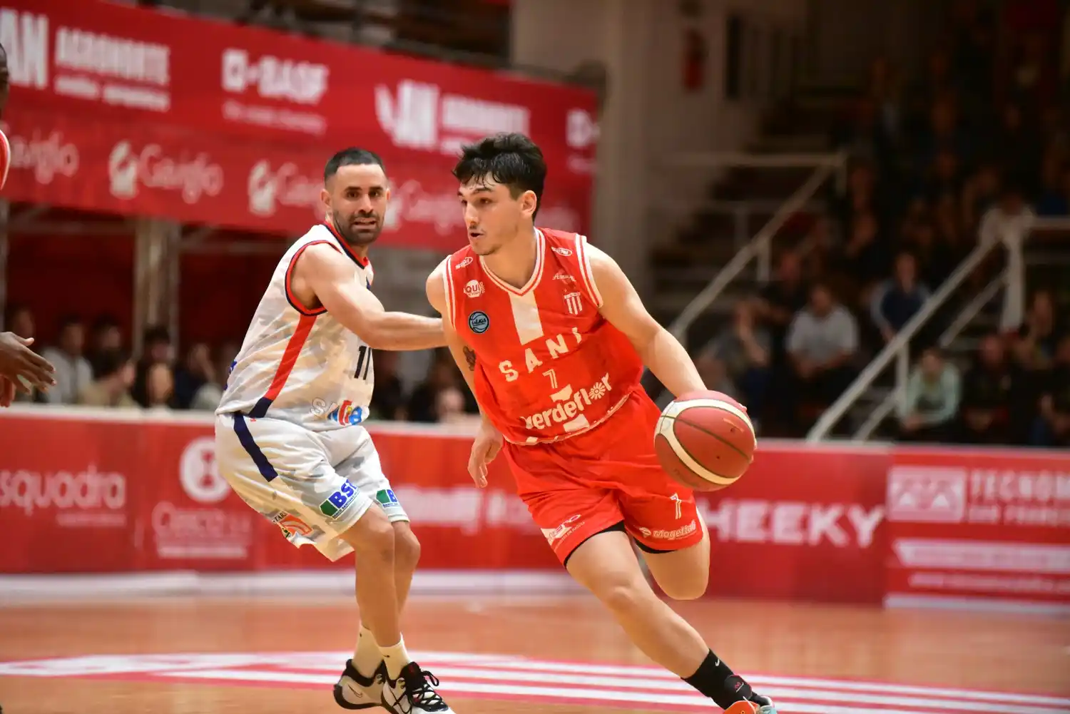 Jerónimo Suñe, fue el máximo goleador del juego con 26 puntos