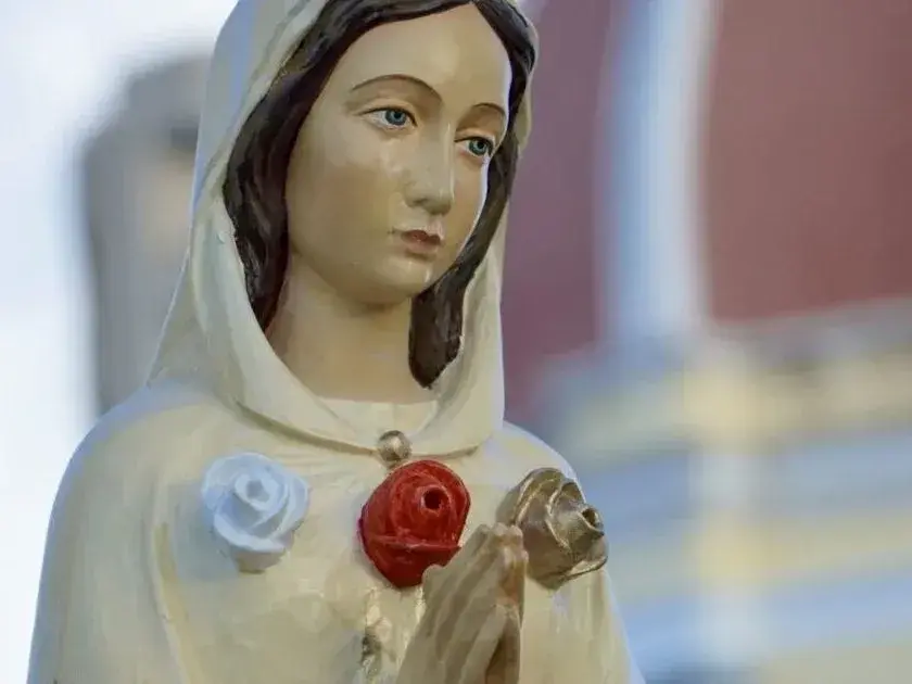 Rosa Mística: por primera vez habrá una misa en la ermita 
frente a la costa de Quequén