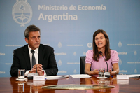 Anunciaron dos bonos de $47.000 para trabajadores informales