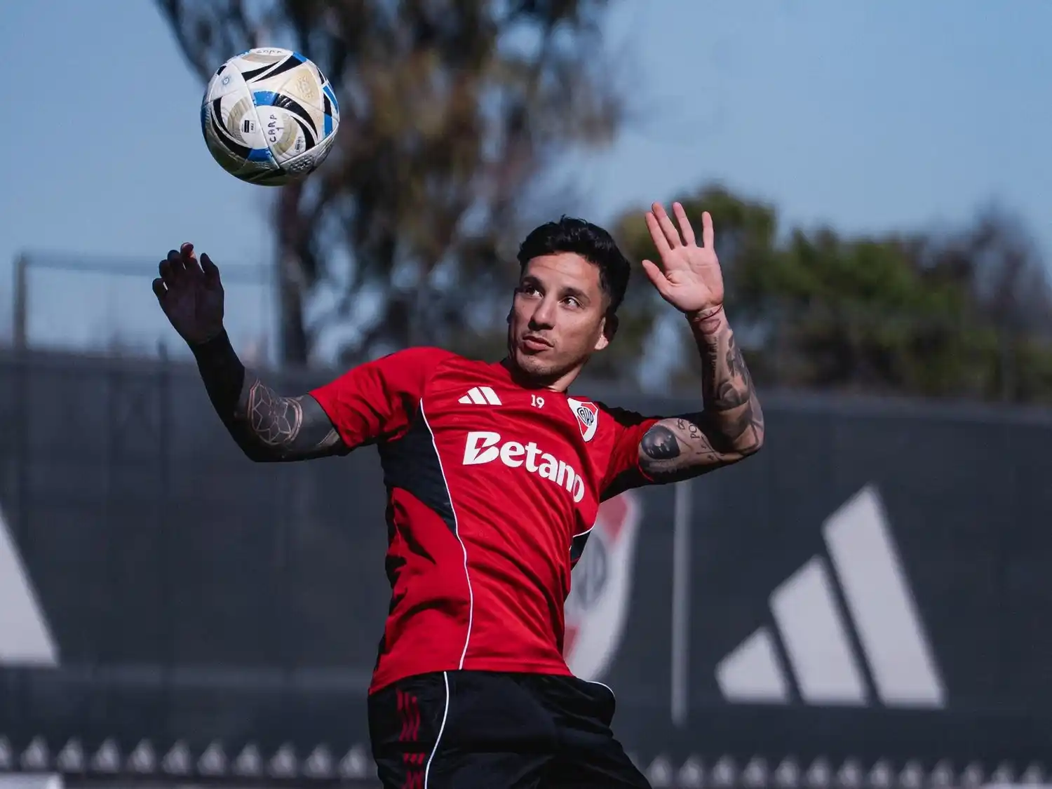 Driussi estará en el ataque de River.