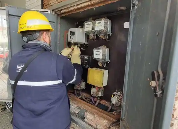 El Gobierno detectó abusos en usuarios de Tarifa Social: consumos de hasta 7000 kw y facturas por 17 millones de pesos