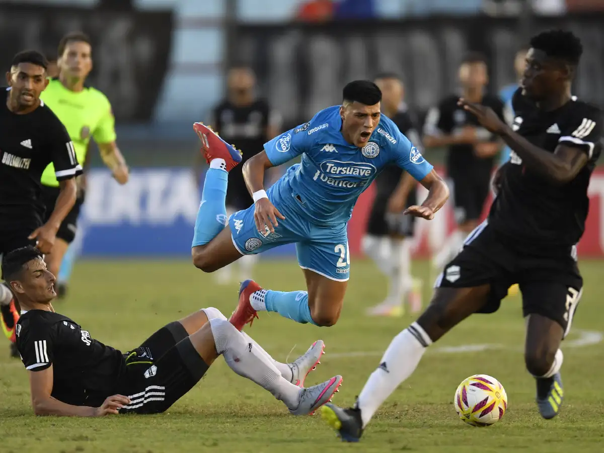 Belgrano goleó a Riestra y está en 16avos de final