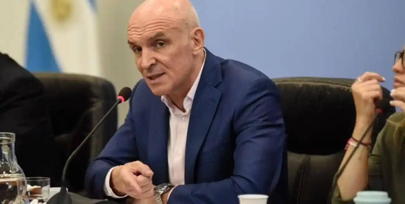 José Luis Espert, presidente de la Comisión de Presupuesto y Hacienda de la Cámara de Diputados de la Nación. Crédito: Archivo.