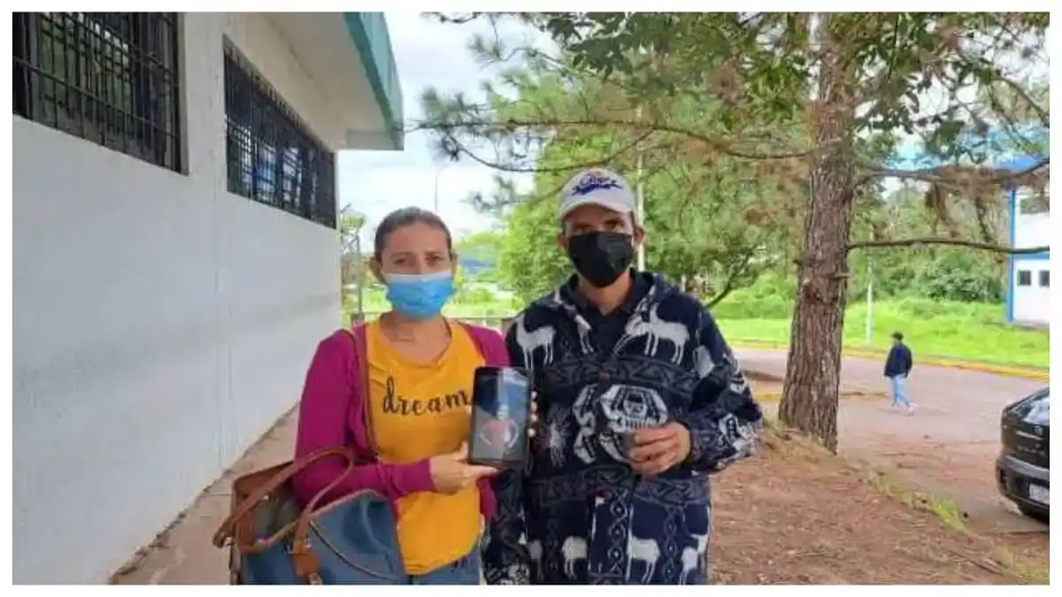 «LO DEJAMOS EN MANOS DE DIOS»: hablan padres de la pequeña muerta porque no la dejaron pasar a Colombia