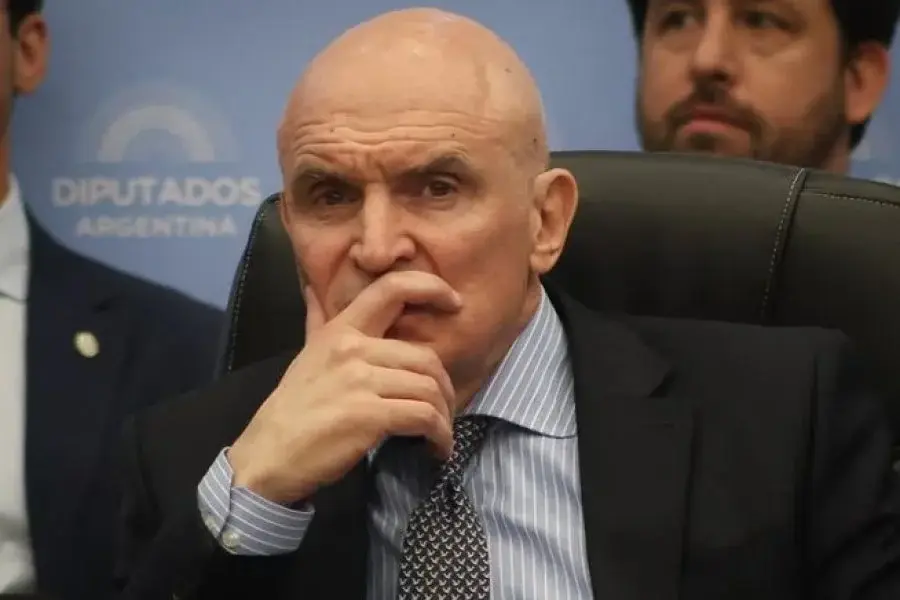 Procesaron a José Luis Espert y le prohibieron salir del país por una causa de lavado de dinero