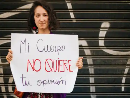 Avanza proyecto de ley para penar el acoso sexual callejero