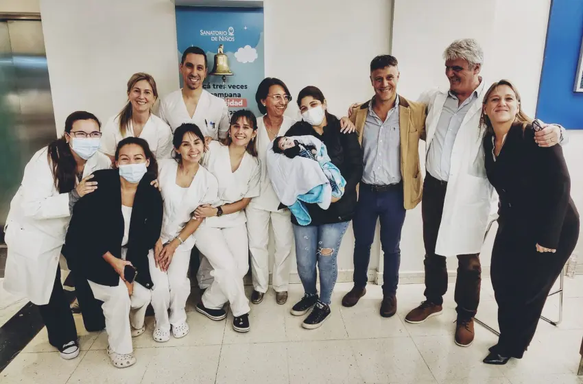 Hito médico en Sanatorio de Niños y Argentina: el primer bebé trasplantado al nacer fue dado de alta