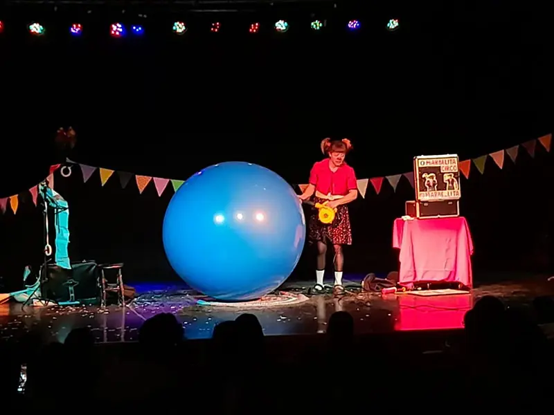 Continúan las funciones en el teatro municipal a sala llena