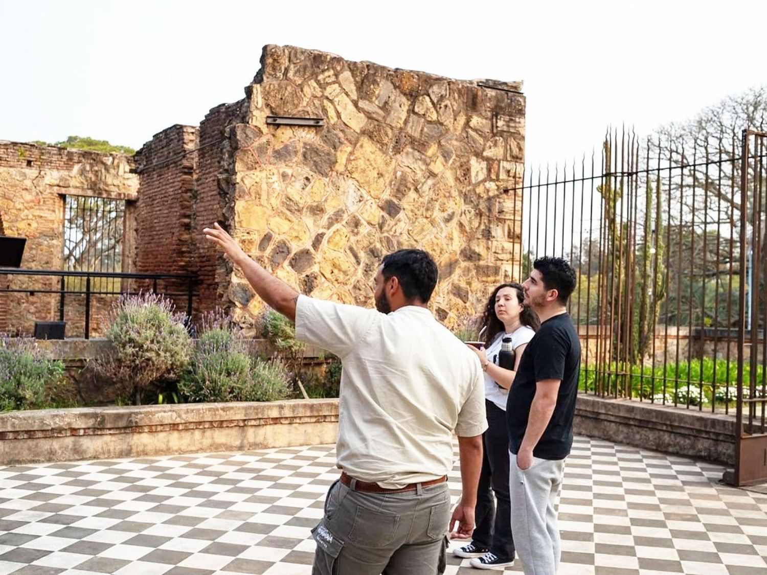 El Colegio de Profesionales de Turismo informó el plazo límite para el registro de guías idóneos