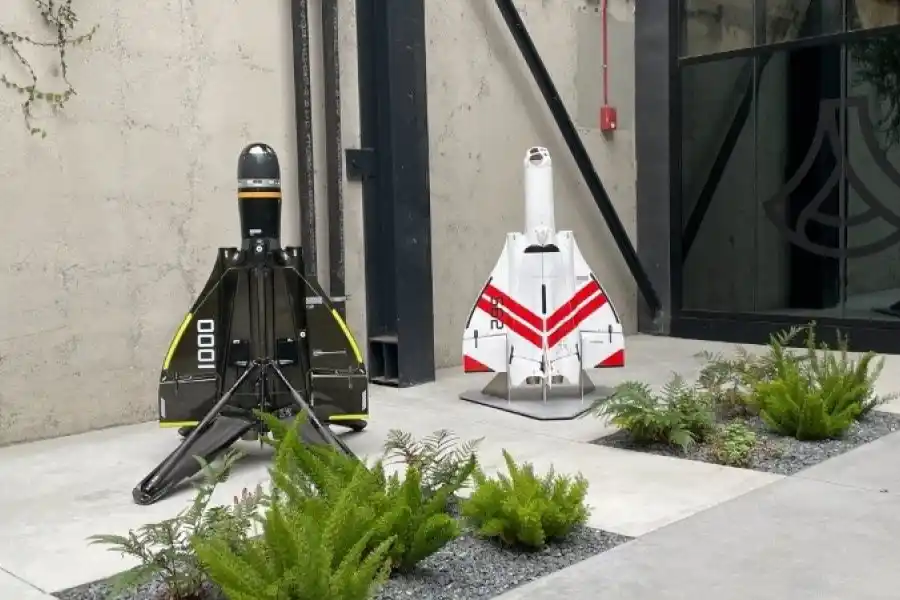 Una tecnológica especializada en sistemas de defensa presentó un drone con forma de cohete para misiones de tipo militar