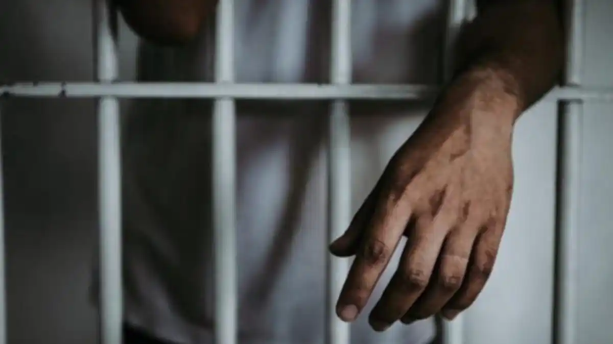 ¡MENTE RETORCIDA! Joven obligaba a sus sobrinos a abusar de dos niños