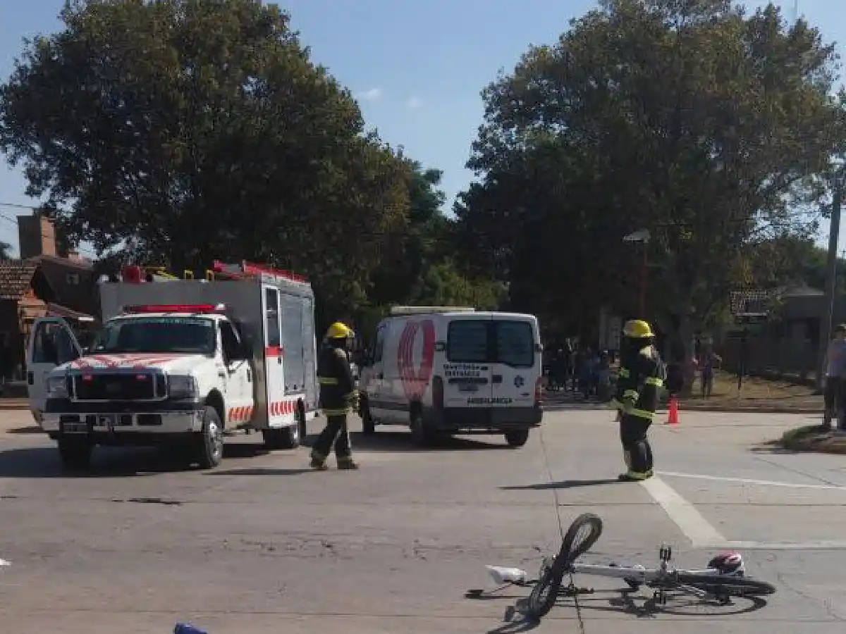 Brinkmann: ciclista grave tras chocar con el colectivo de un equipo de fútbol