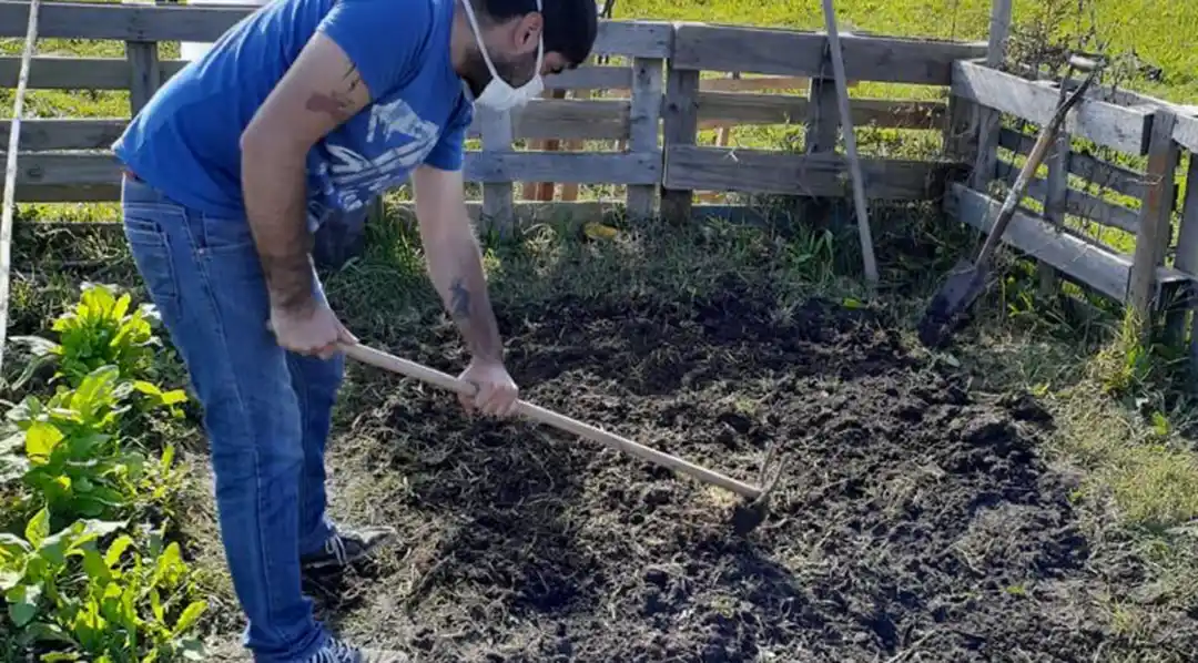 CHASCOMÚS: Instalarán una huerta agroecológica en un centro al que asisten personas con problemas de salud mental y adicciones