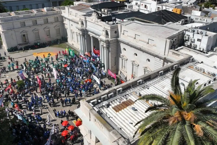 Reforma previsional: nuevo amparo y primera argumentación del gobierno santafesino