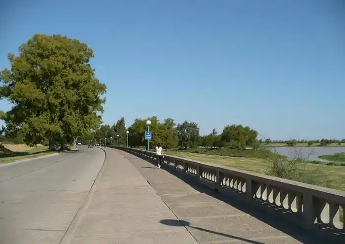 Victoria espera el pico máximo de la creciente