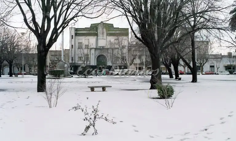 Plaza Rocha blanca. El recuerdo de una copiosa nevada en Necochea