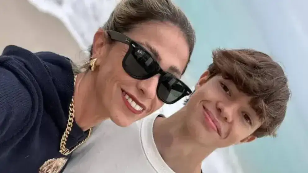 El hijo de una conocida influencer la denunció a ella y a su padre por años de maltrato físico y psicológico
