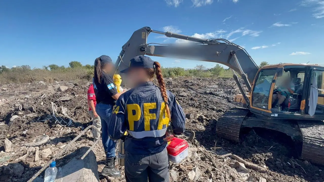 Detuvieron a tres personas por contaminar el río Paraná