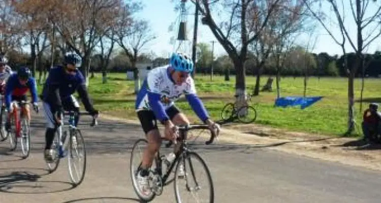 Ciclismo: Actividad por los 105 años