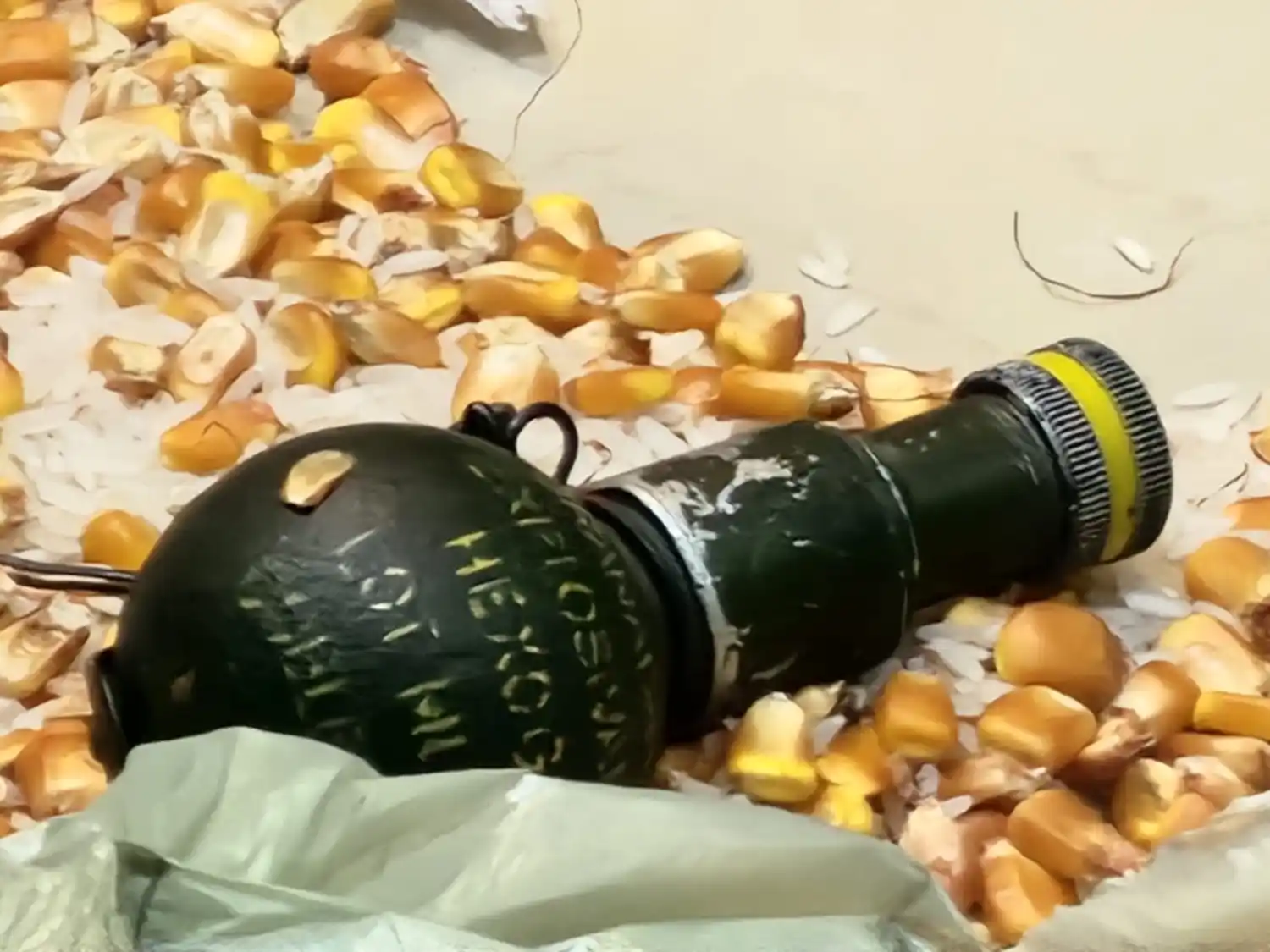 Detienen a cinco personas en allanamientos por drogas. Tenían una granada.