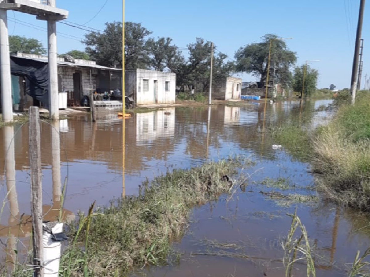 Unas 60 personas siguen evacuadas en Laspiur