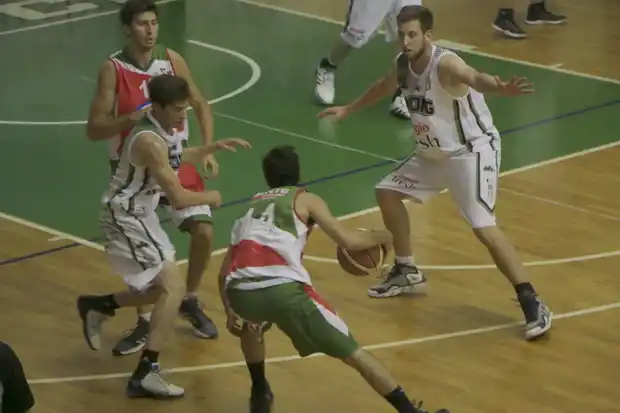 Neptunia dio el batacazo ante Racing